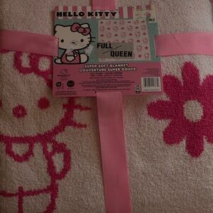 Hello Kitty Pink Full/Queen Blanket